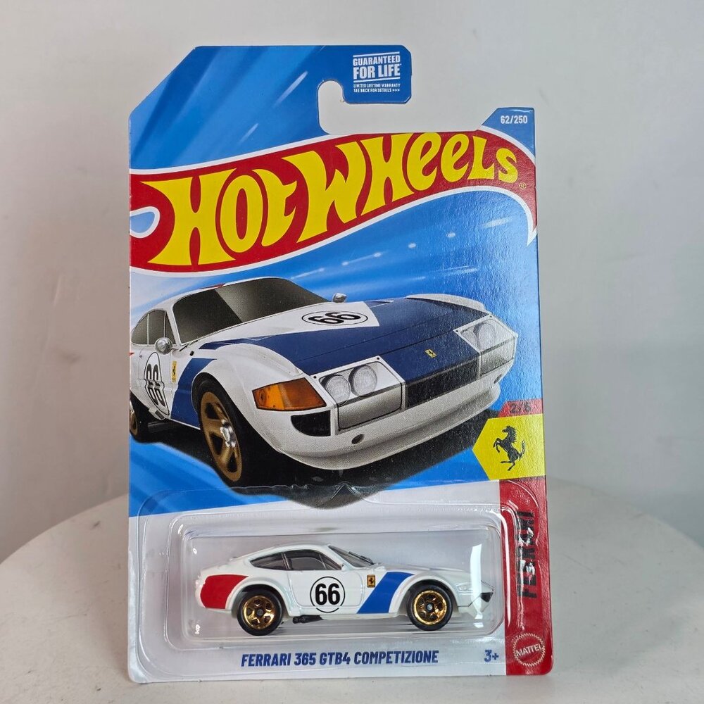 Hot Wheels 2026 Ferrari 365 GTB4 Competizione White/Blue/Red